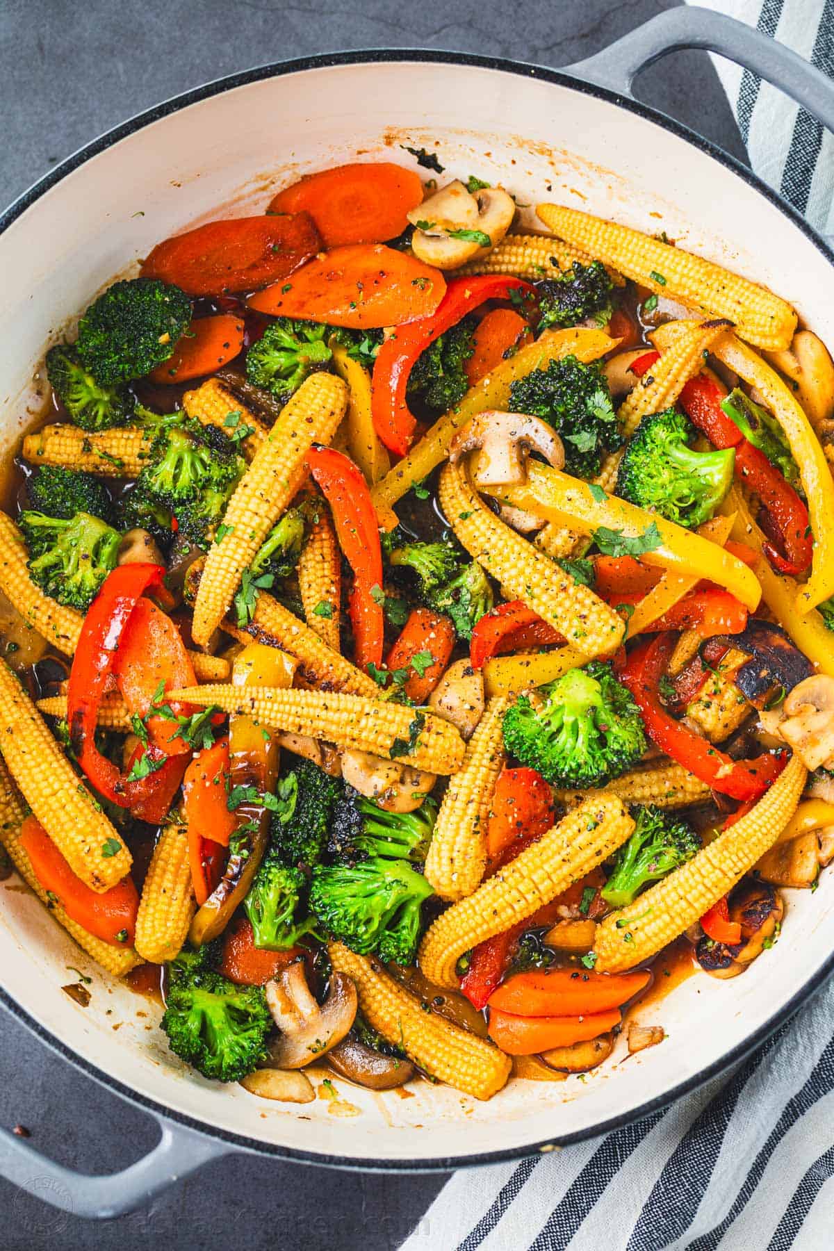 Customizable Veggie Stir Fry: Healthy, Vegan & GF Options for All